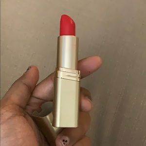 L’Oréal Paris lipstick new!